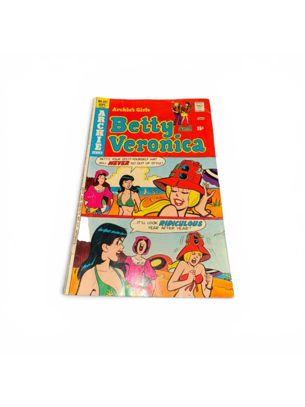Betty And Veronica No 237 Beach Archie Series Sept 1975